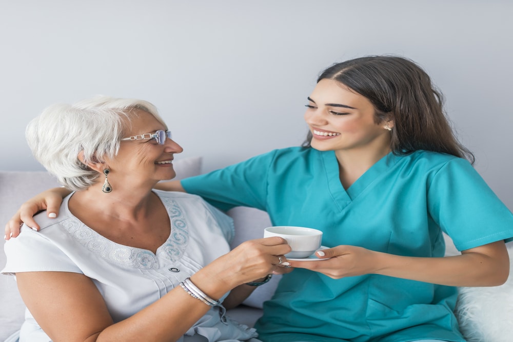 how much do private caregivers make per hour in arizona